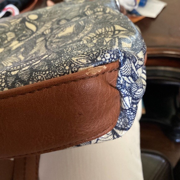 Sakroots Navy Blue Spirit Desert Floral Crossbody Adjustable Strap Granny core - Picture 10 of 10